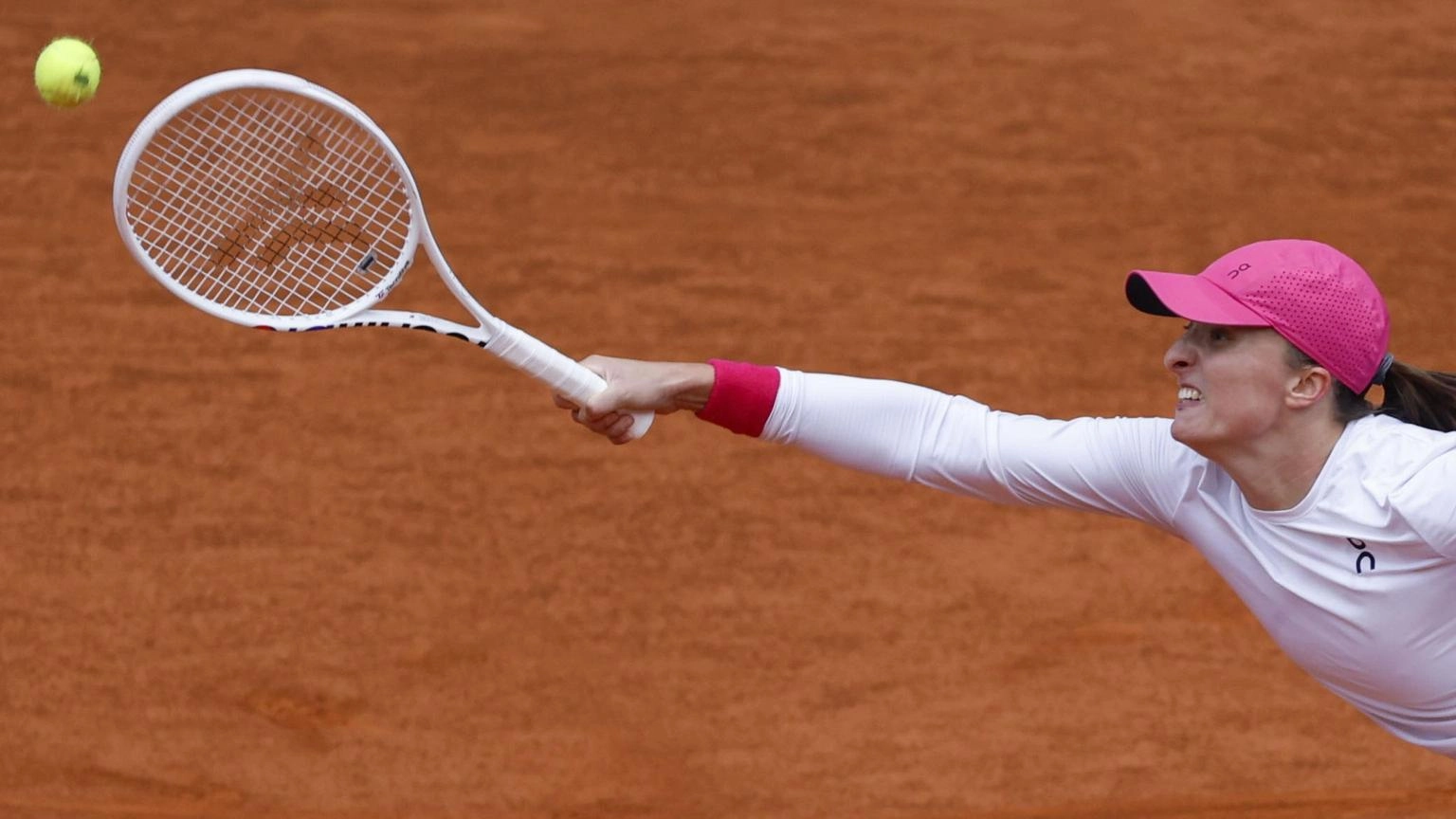 Tennis: Madrid; Iga Swiatek in finale, Medvedev si ritira