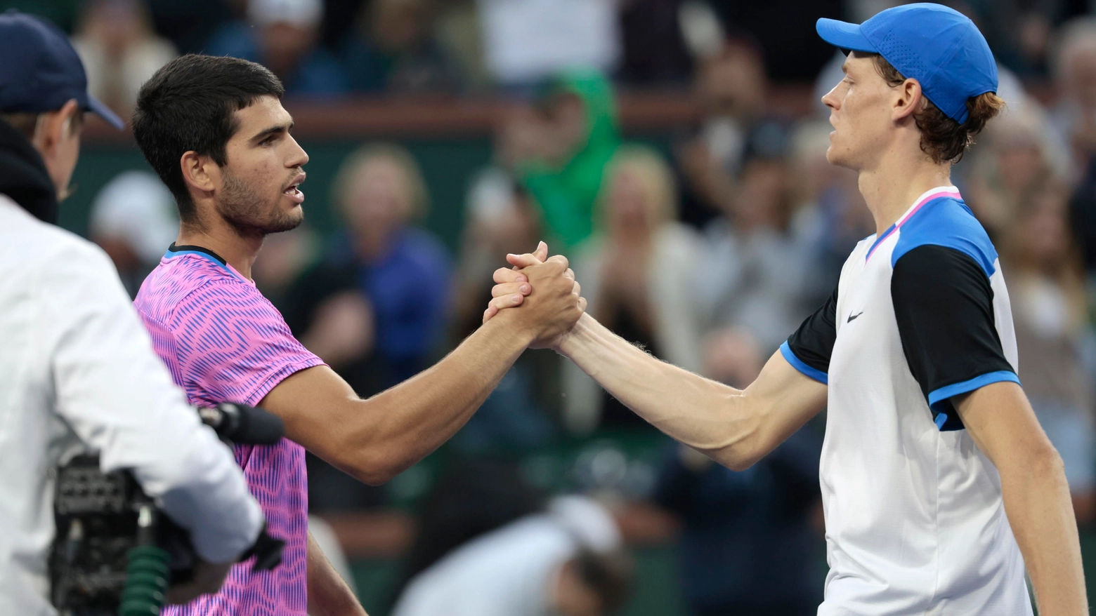 Il numero 1 del mondo interviene così sulla polemica lanciata dallo spagnolo. Sorteggio del China Open: i due fenomeni potranno incontrarsi solo in finale. In gara anche Musetti, Cobolli e Sonego. Fognini fuori delle qualificazioni