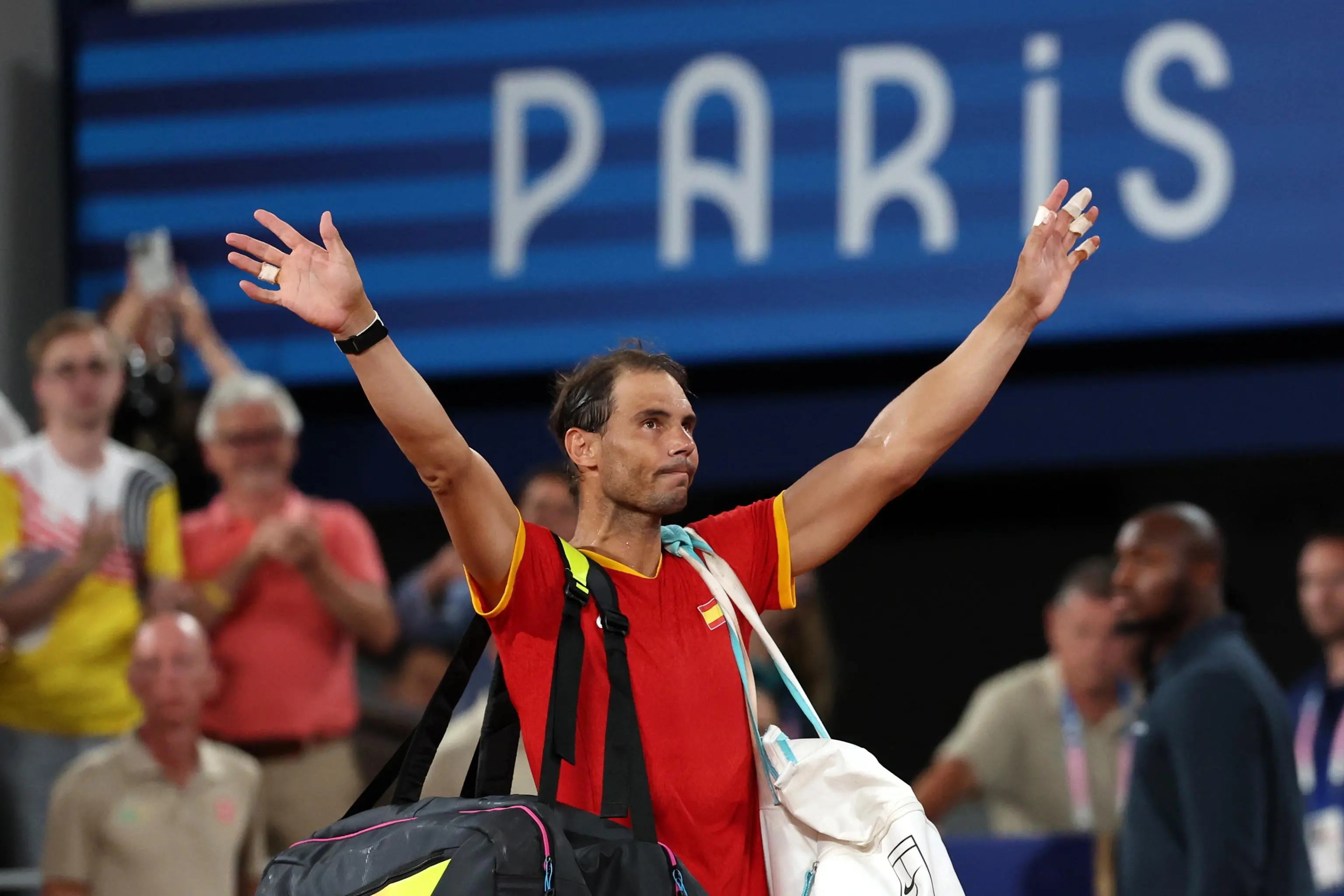 Nadal annuncia il ritiro: “È il momento giusto per lasciare il tennis”