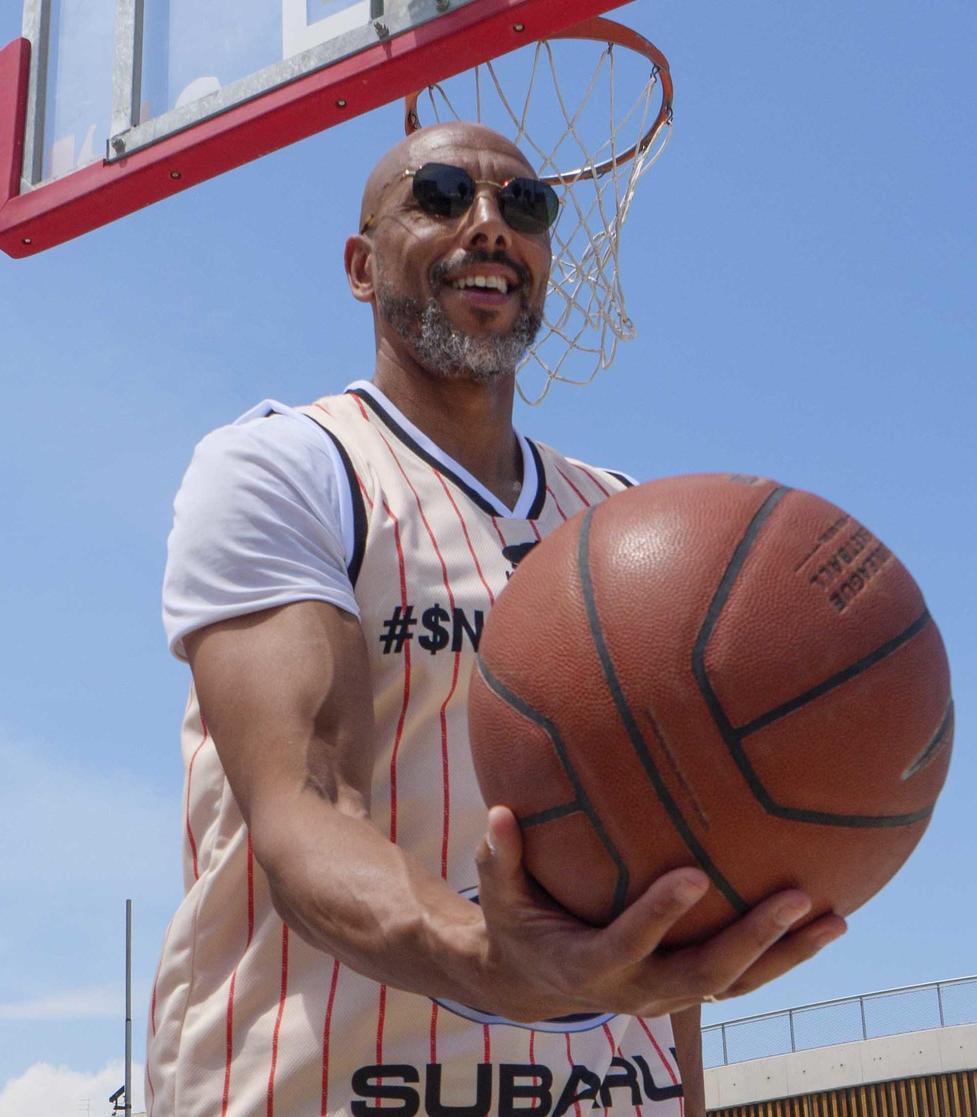 l8217evento organizzato da carlton myers sandrimini primi canestri a due passi dal mare