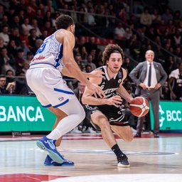 Unahotels Reggio Emilia Virtus Bologna 57-69, le ‘V’ nere ipotecano il quarto posto