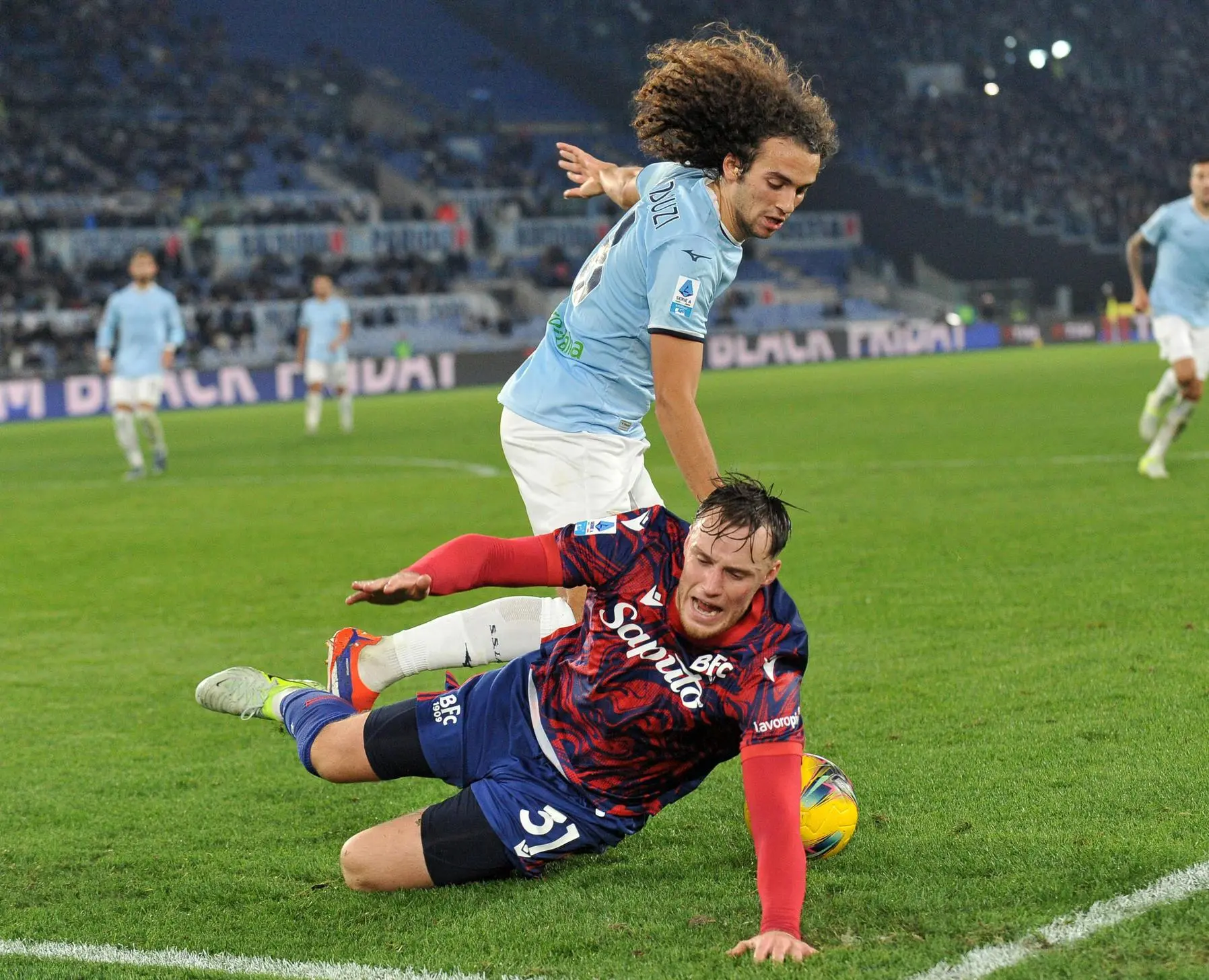 Sam difende Pobega: "Nello spogliatoio era triste e sconsolato. Ma siamo una squadra e gli staremo vicino. Ora testa al Lille». Carezza Beukema: "Siamo tutti con Tommaso»