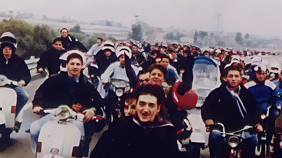 Amarcord: i precedenti della "motorinata». La prima volta fu nel novembre del 1986. Il bis nel 1998: che invasione sulla Fi Pi Li