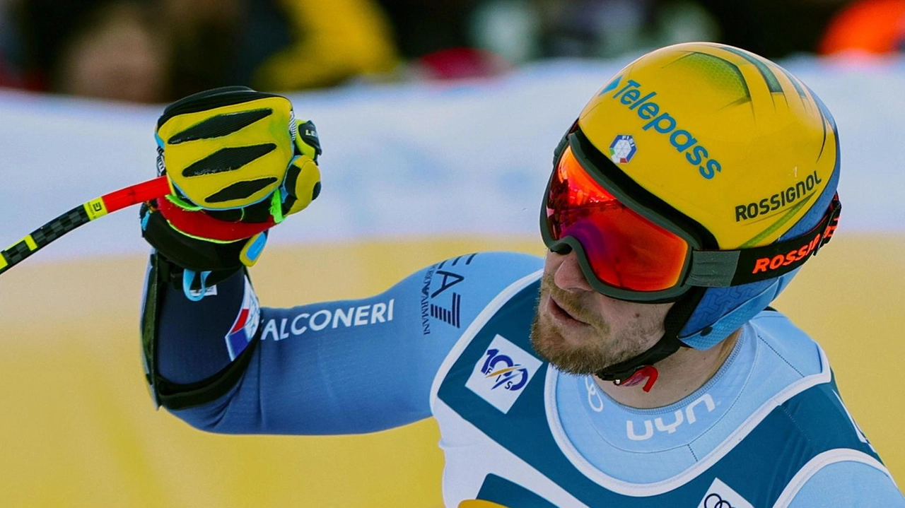 Mattia Casse vince la sua prima gara di Coppa del Mondo in Val Gardena, un traguardo emozionante dopo 15 anni di carriera.