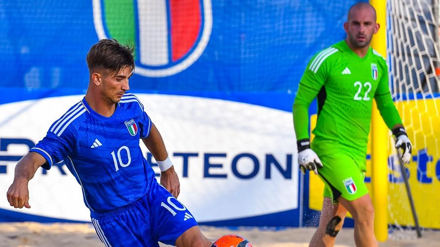 Cinque viareggini convocati nella Nazionale italiana di beach soccer per le qualificazioni ai Mondiali, con debutto contro la Danimarca a Cadice.