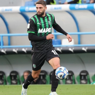 Sassuolo Berardi uomo copertina della B