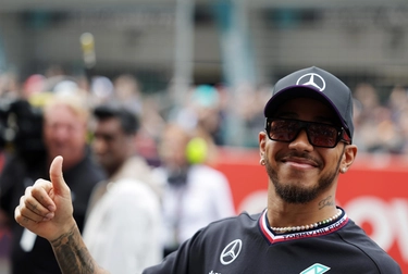 Hamilton ‘chiama’ Newey alla Ferrari: “Mi piacerebbe moltissimo lavorare con lui”
