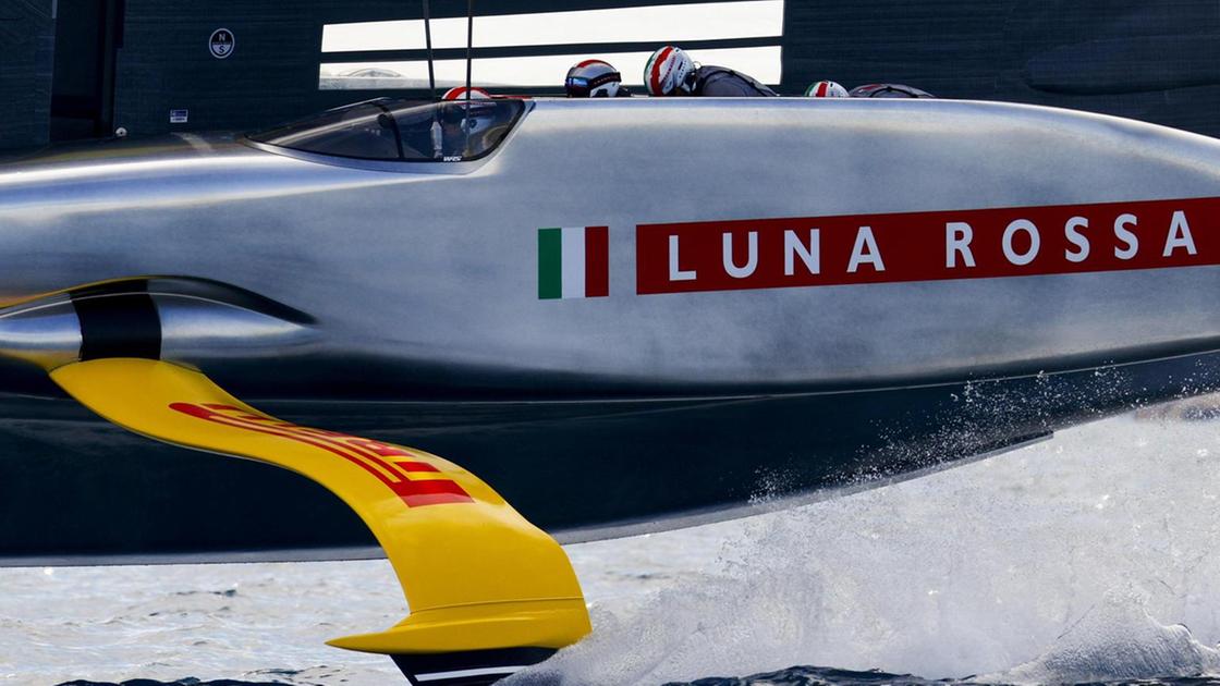 Vela: l’equipaggio italiano atteso da tre match race. Con due successi ci sarà la certezza di chiudere al primo posto il girone. Luna Rossa, un intero weekend per blindare il primato