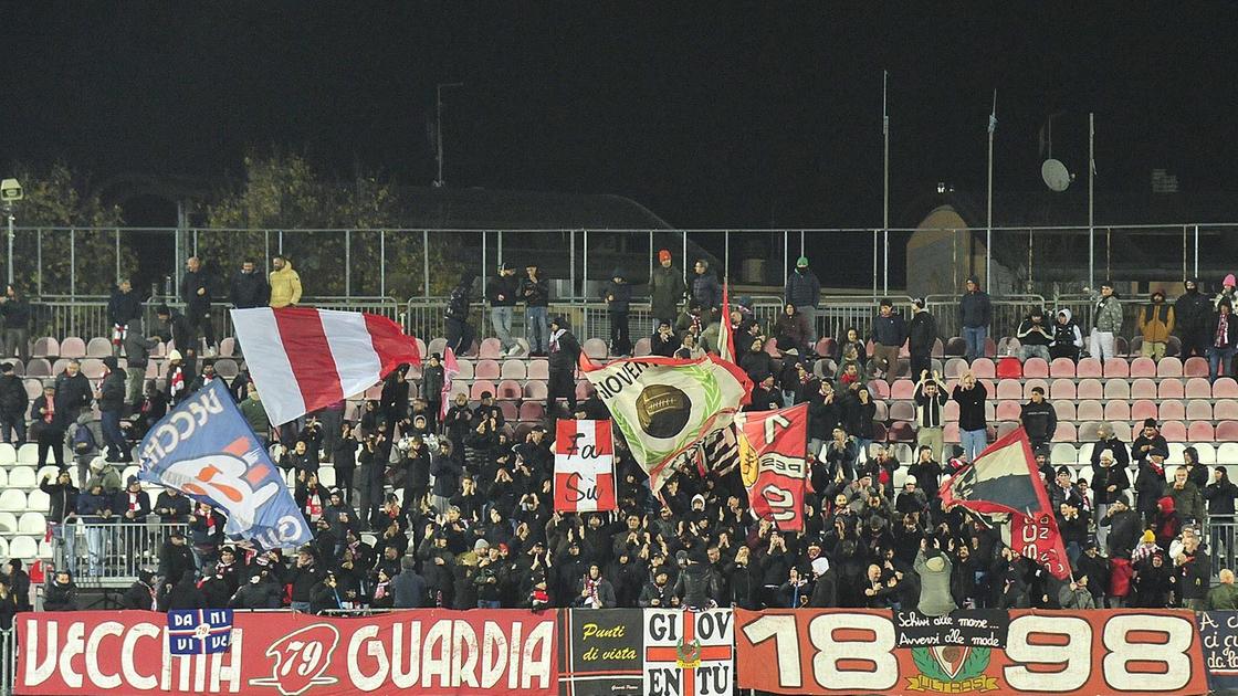 Tifosi. Pronto il grande esodo per Rimini. Sono stati già riempiti tre pullman