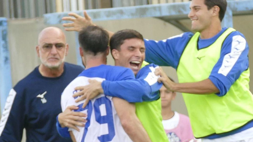 Sembrava fatta (finalmente) per la prima vittoria in casa, ma al 65’ i biancazzurri si sono fatti riacciuffare su rigore dall’Imolese