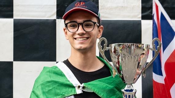 Motonautica: il 19enne di Boretto ha conquistato il titolo iridato nella classe F125. Calzolari è campione del mondo
