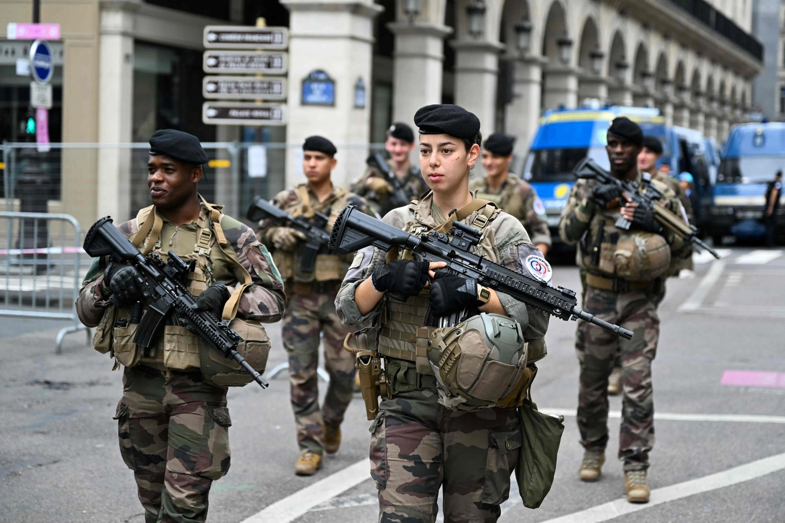 Misure di sicurezza imponenti a Parigi