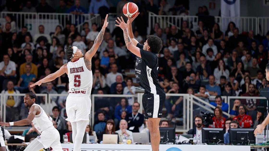 Basket, Trento piega Trapani e torna in vetta da sola