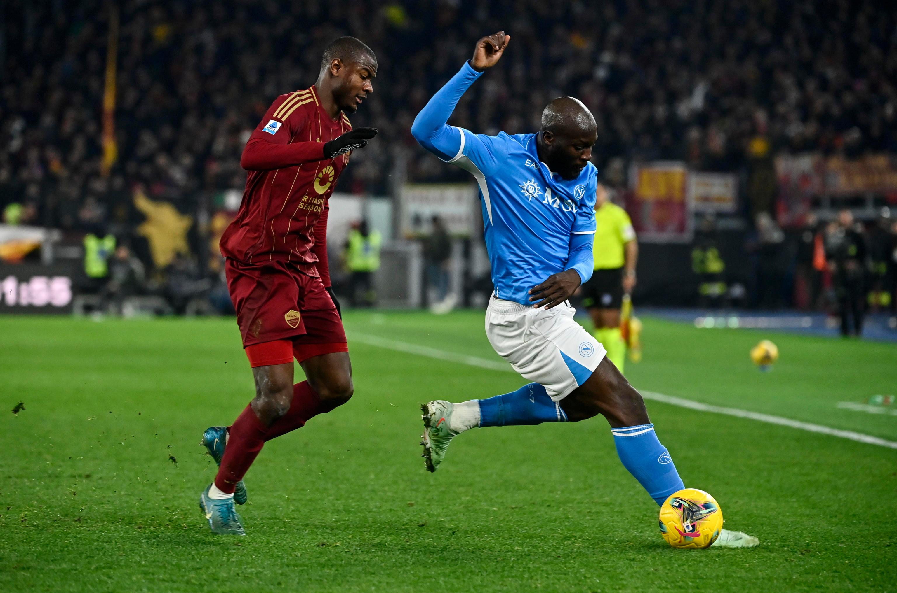 https://sport.quotidiano.net/image-service/view/acePublic/alias/contentid/NDYxZWNmZTUtM2M1Mi00/0/evan-n-dicka-a-sinistra-affronta-romelu-lukaku.jpeg