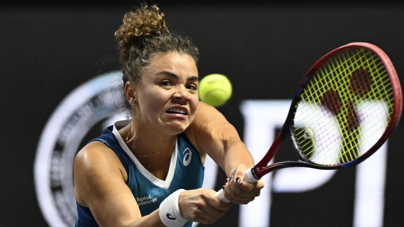 Tennis: Wta Finals; Paolini ko, Sabalenka vince in due set