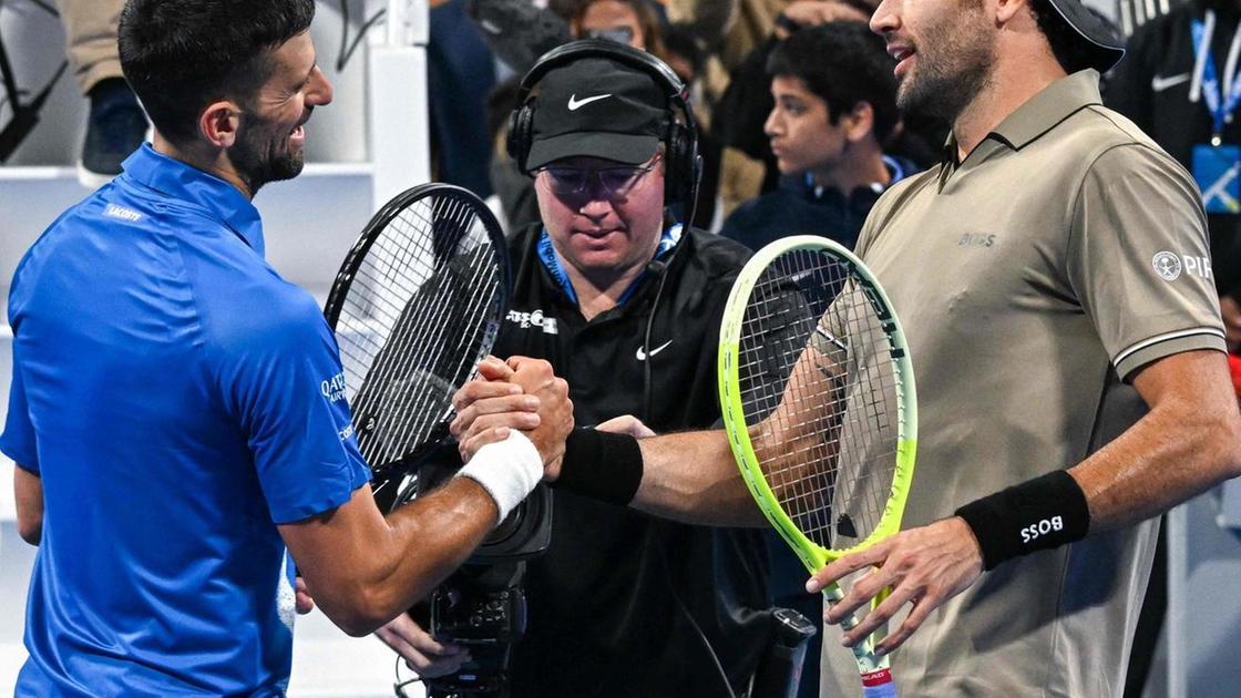 All’Apt di Doha il fuoriclasse serbo esce ai sedicesimi. Berrettini piccona Nole: "Sognavo di batterlo»