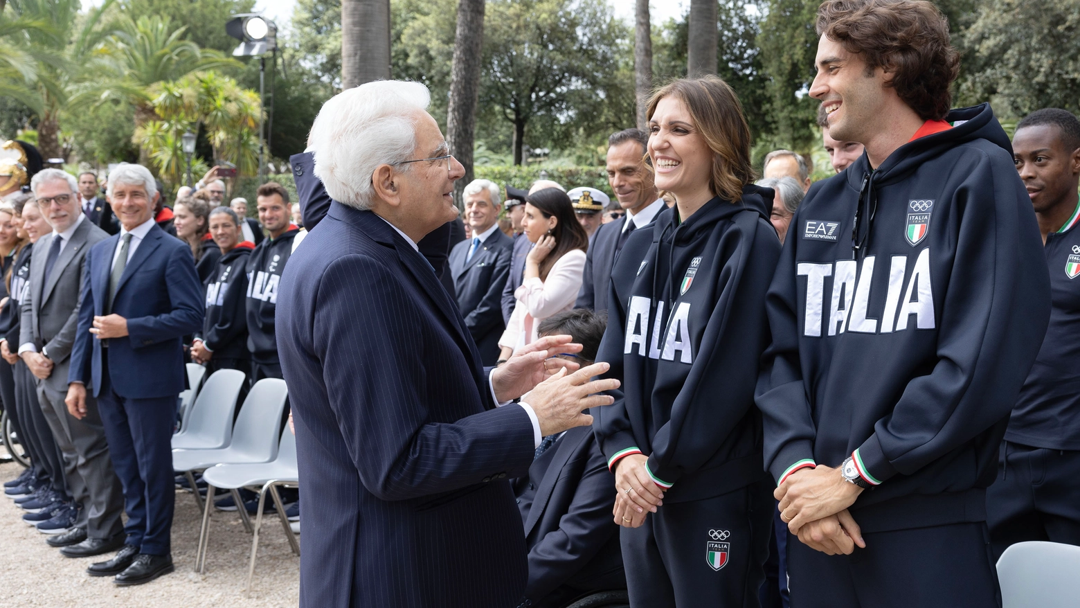 Il presidente Mattarella con i portabandiera Arianna Errigo e Gianmarco Tamberi