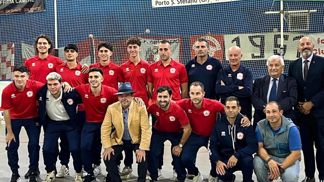 La squadra di serie A1 del Cp Grosseto nella foto scattata durante la presentazione di tutte le squadre della società