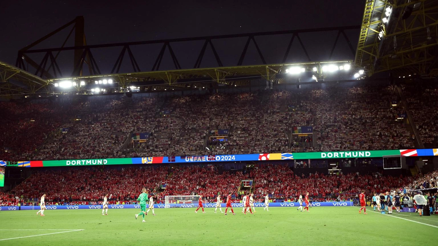 Euro 24: temporale su Dortmund, sospesa Germania-Danimarca