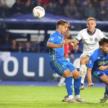 Inter-Empoli 3-0, azzurri in dieci per oltre un’ora