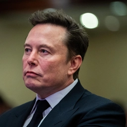 Elon Musk interessato al Liverpool, la dichiarazione del padre Errol