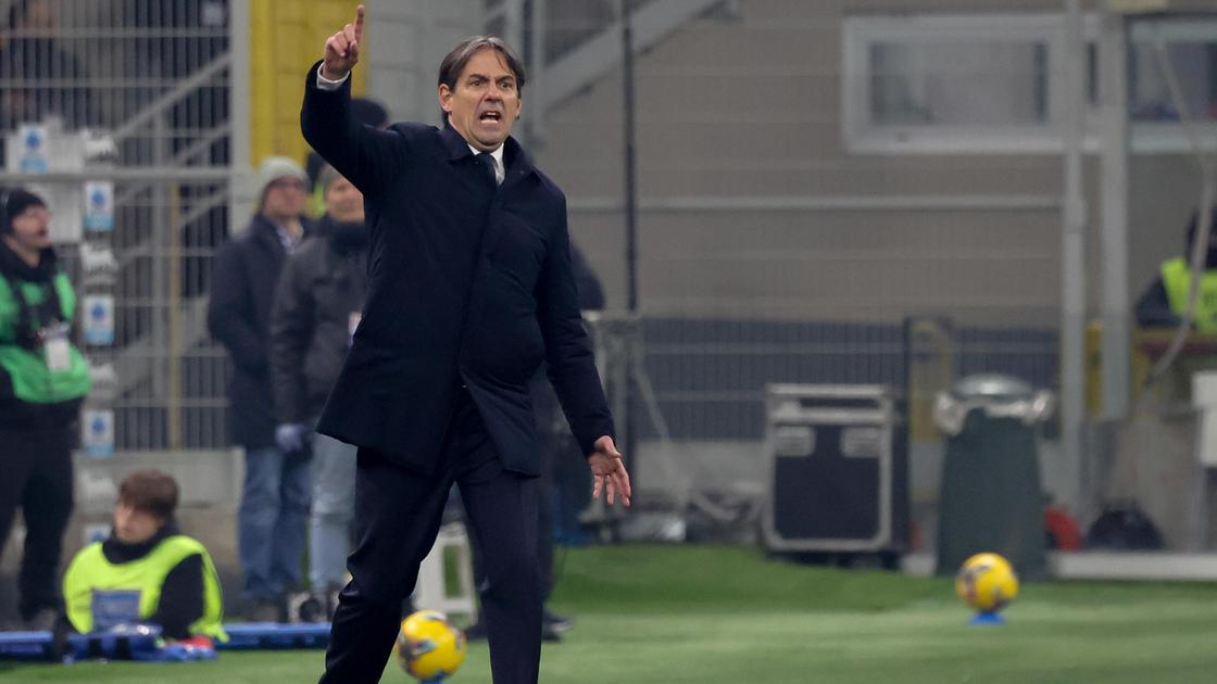 https://sport.quotidiano.net/image-service/view/acePublic/alias/contentid/NGY0NTc0ZjUtYzJjOS00/0/simone-inzaghi.jpeg?f=16:9&w=1200&h=630