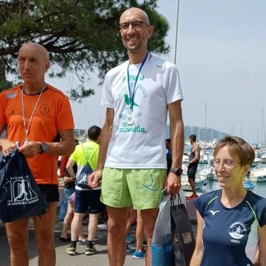 Parco Alpi Apuane. Incetta di medaglie nella mezza di Arezzo