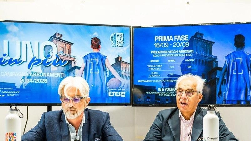 Da sinistra il responsabile marketing Paolo Alberti, e poi il presidente di Ferrara Basket, Riccardo Maiarelli (Foto Mazzini)