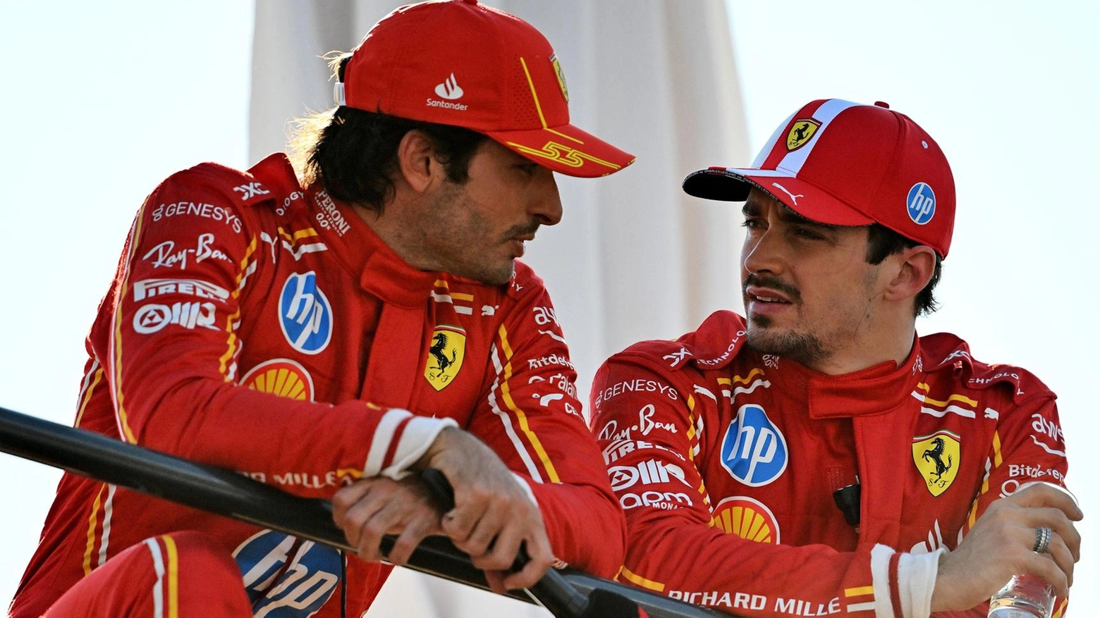 Carlos Sainz e Charles Leclerc, piloti della Ferrari