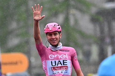 Come è andata la tappa 16 del Giro d’Italia 2024: pokerissimo di Pogacar