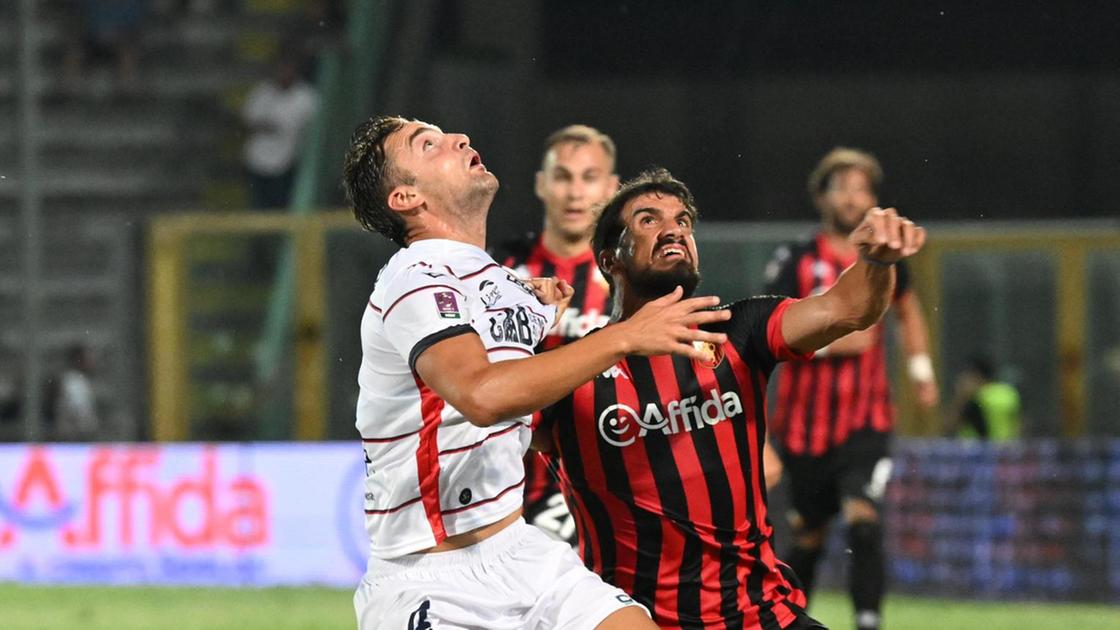 Calcio serie C. Gubbio, intervento dell’Enel sull’impianto di illuminazione