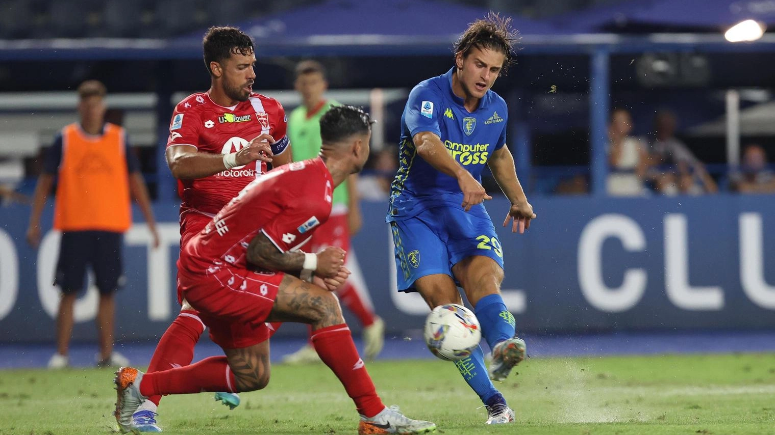 Poche emozioni al debutto, il vice Rubinacci boccia il terreno del Castellani. Per vedere gli effetti del lavoro di Nesta bisognerà attendere la sfida col Genoa.