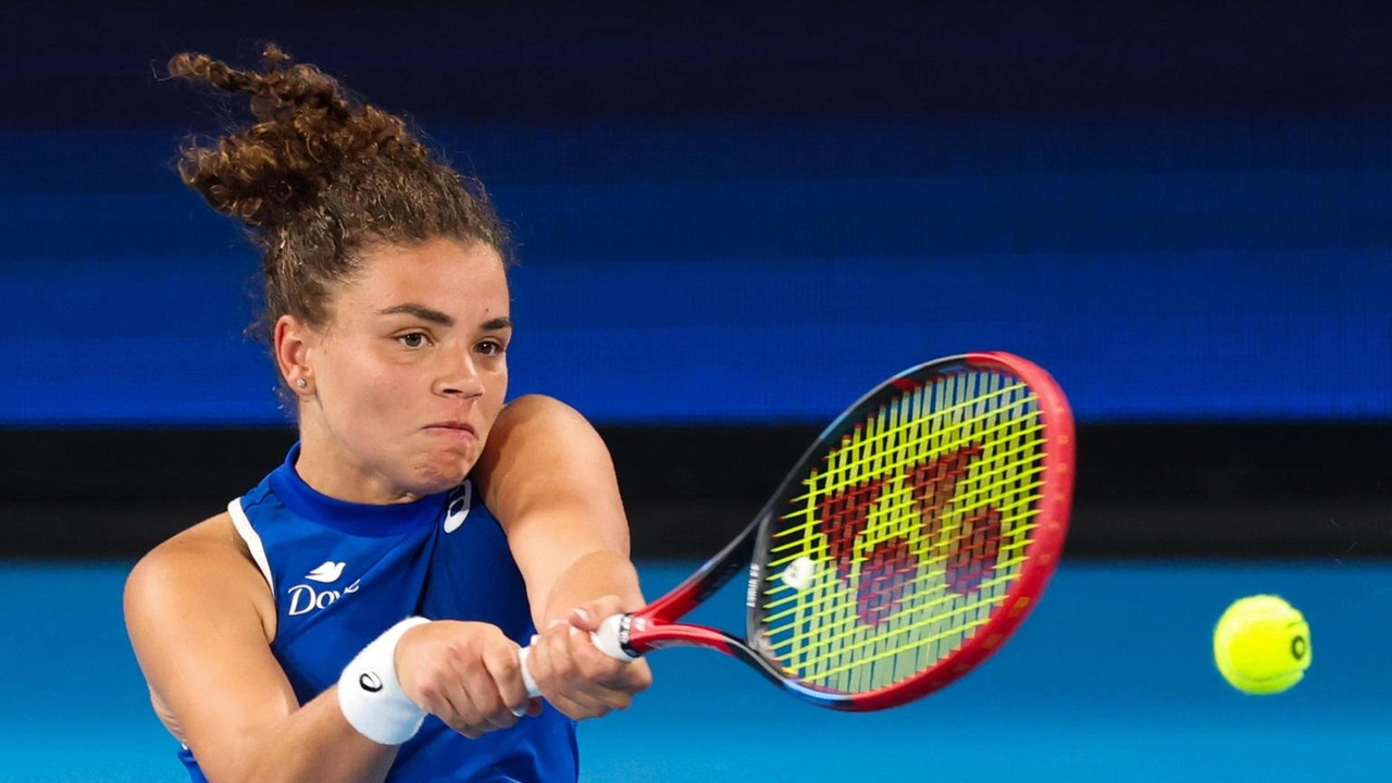 Vittoria netta di Paolini su Paquet, l'Italia avanza nei quarti della United Cup. Successi anche per Cobolli, Errani e Vavassori.