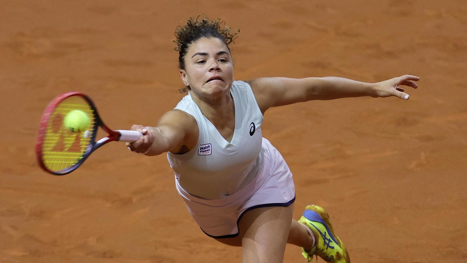 Roland Garros: Andreescu ko, Jasmine Paolini agli ottavi