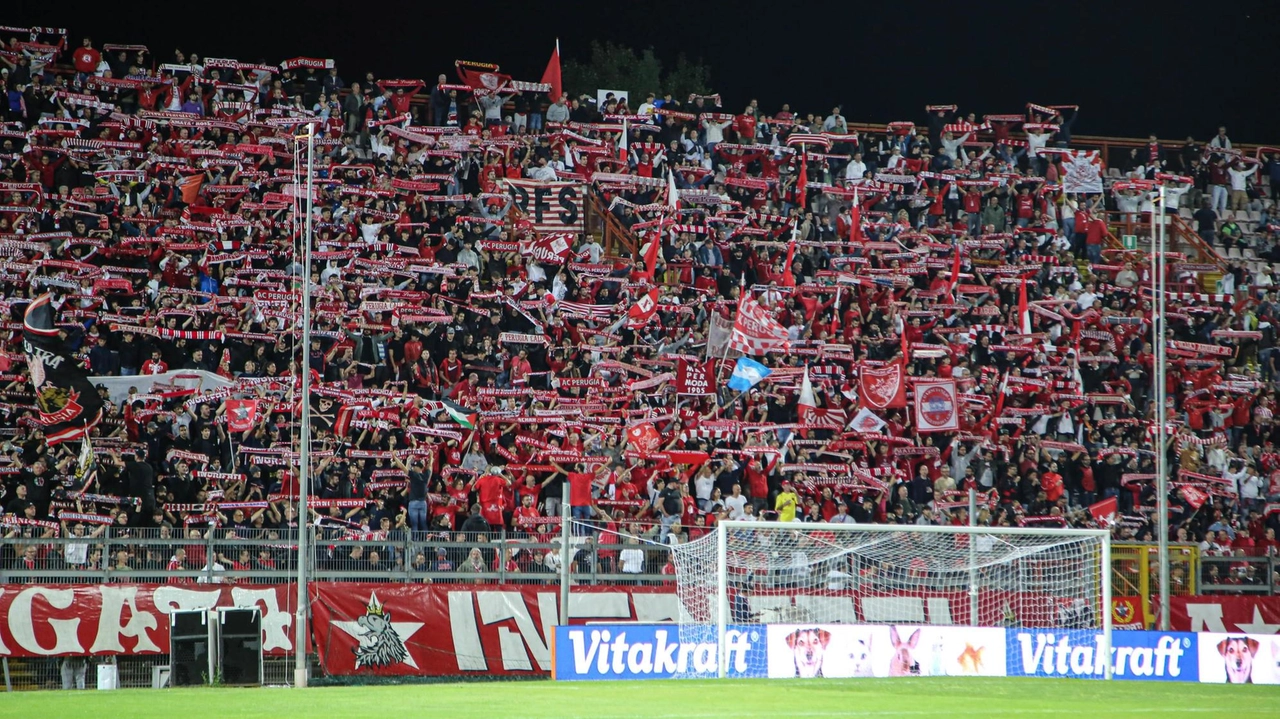 L’importante presenza di pubblico nel match col Gubbio