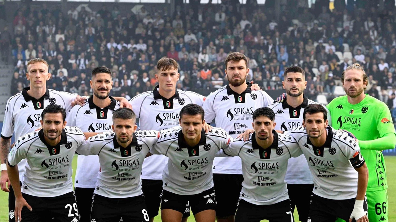 Lo Spezia di D’Angelo sta facendo sognare tutta la città Lo Spezia di D’Angelo sta facendo sognare tutta la città