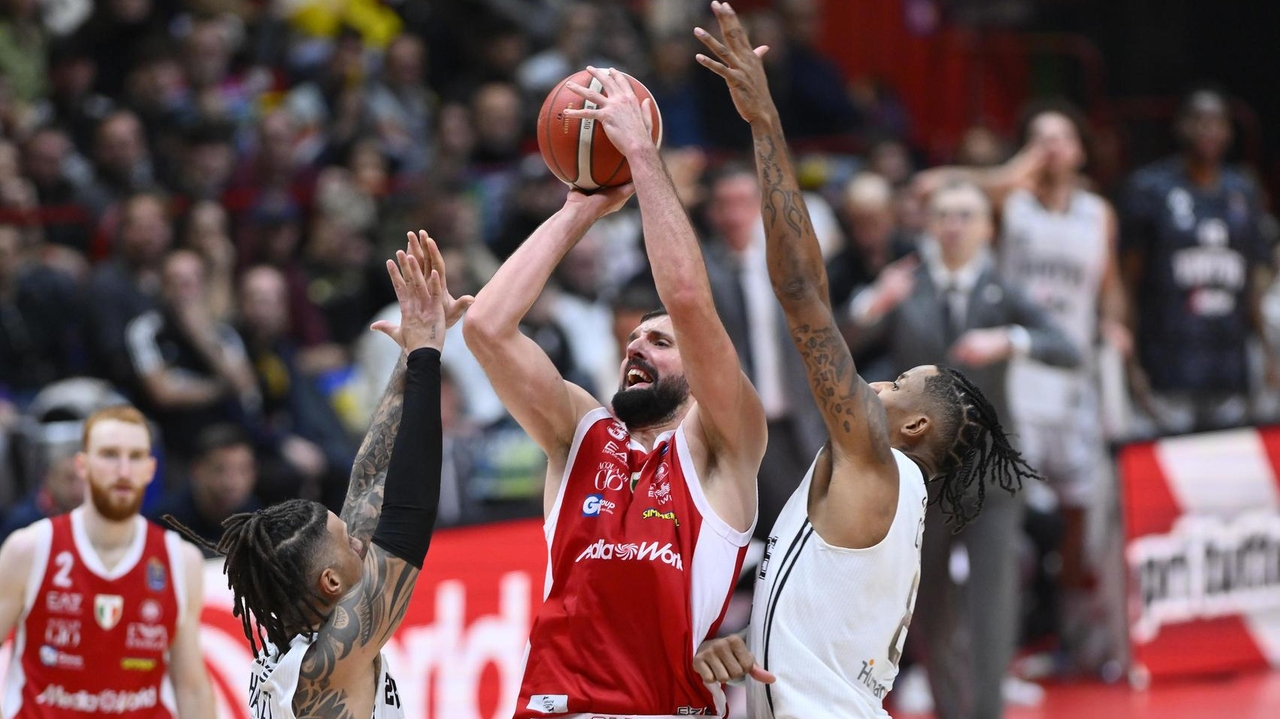 Olimpia, caccia alla sesta. Crash test con Barcellona