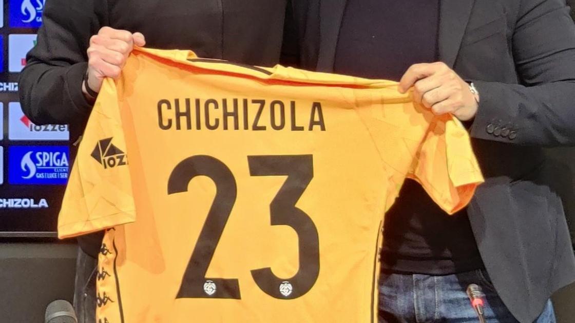 https://sport.quotidiano.net/image-service/view/acePublic/alias/contentid/NWFlNTkwODUtNDVmMC00/0/chichizola-spezia-bellissima-accoglienza.jpeg?f=16:9&w=1200&h=630