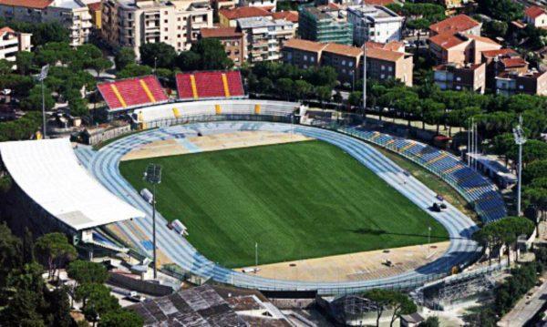 https://sport.quotidiano.net/image-service/view/acePublic/alias/contentid/NWIwYzNkNTYtYzAwYi00/0/lo-stadio-zecchini.jpeg