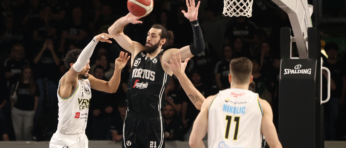 La Virtus batte Cremona 81-63 e aggancia la vetta della classifica