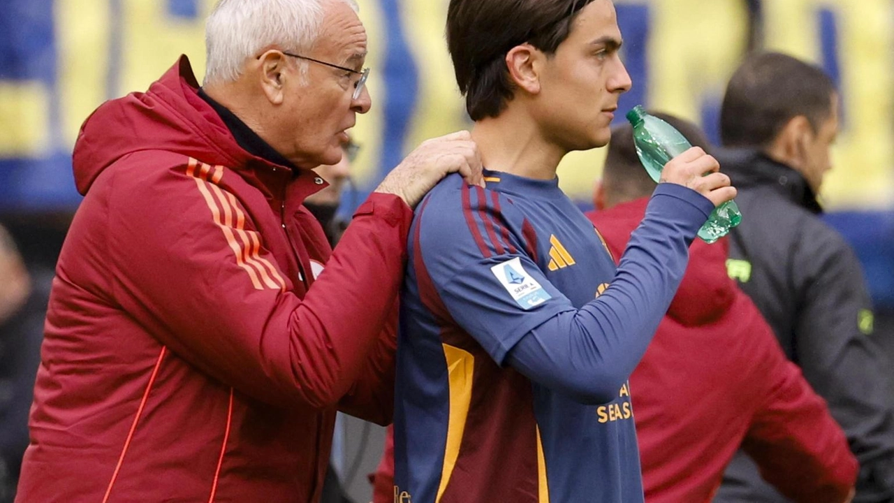 Ranieri elogia Dybala dopo la vittoria sul Parma, sottolineando l'importanza del giocatore per la Roma.