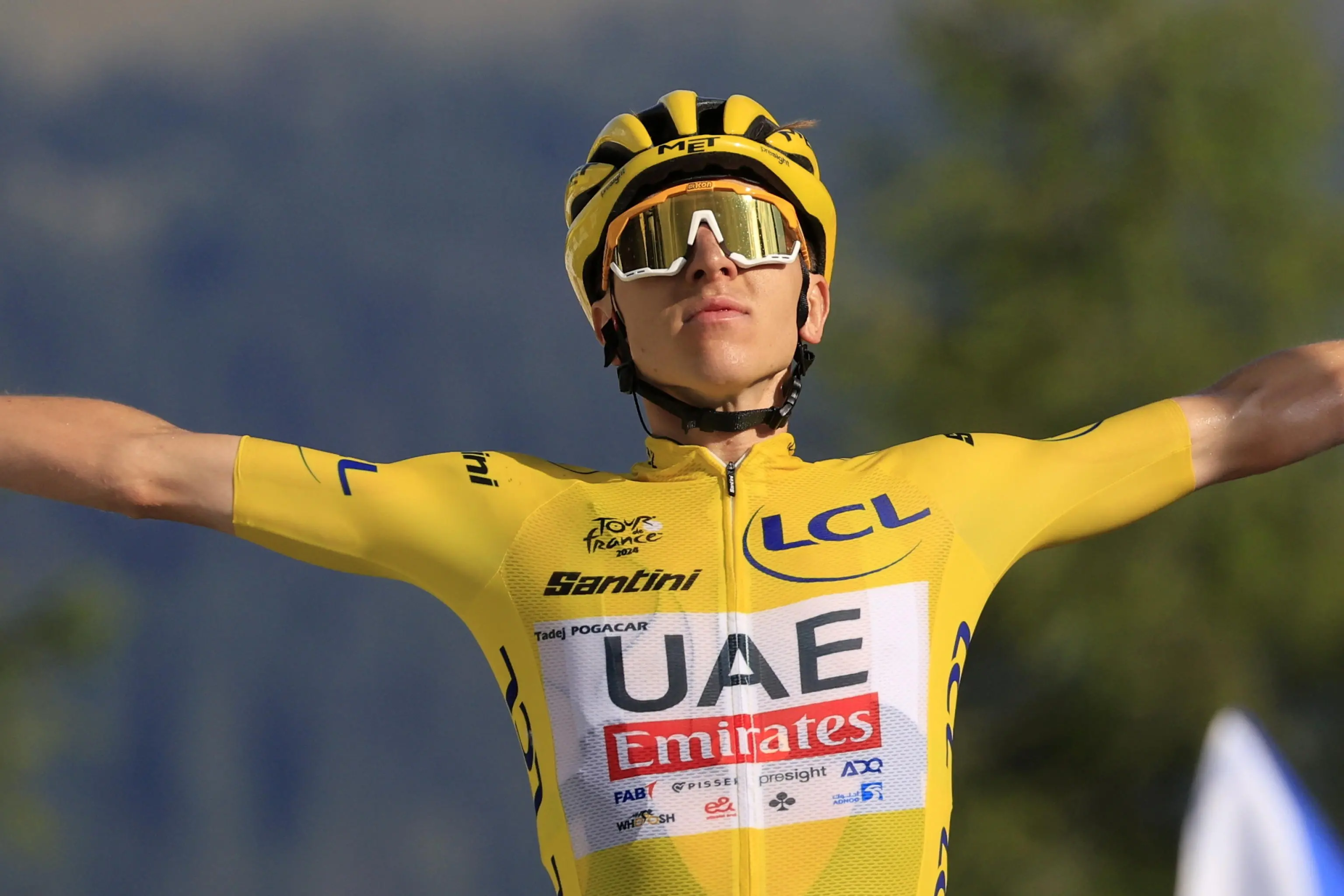 Giro del Delfinato: Pogacar stacca ancora Vingegaard, Evenepoel a picco. Classifica e ordine d’arrivo tappa 7