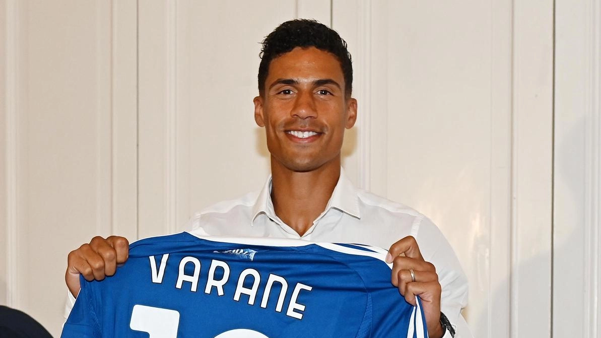 Varane, mistero fitto. La rescissione si avvicina