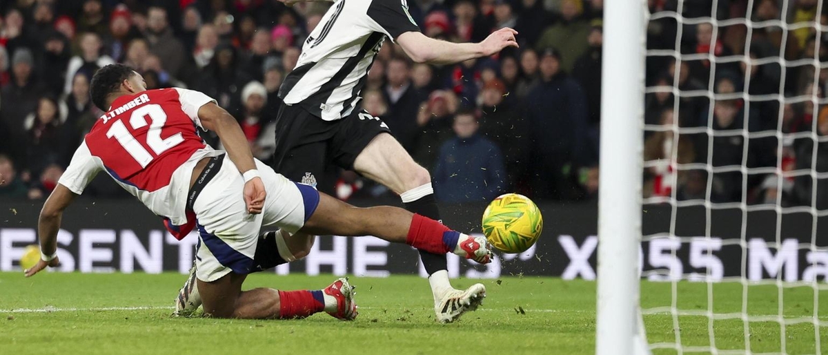 Newcastle batte Arsenal 2-0 nella semifinale di andata della Coppa della Lega