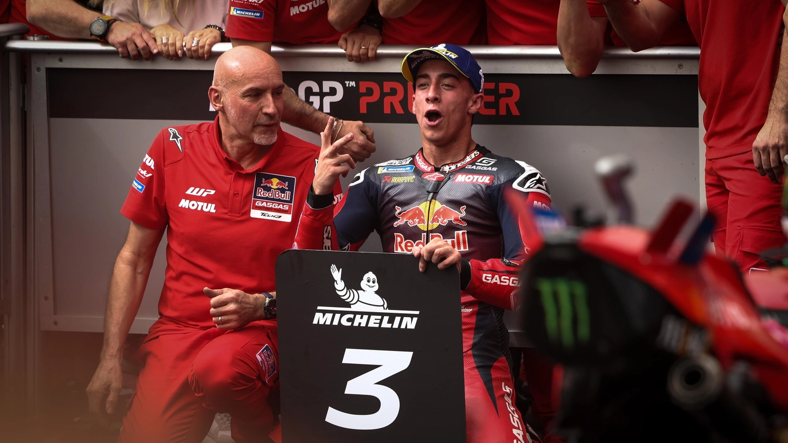 Il pilota spagnolo ha tempo fino a luglio per togliere un prezioso record a Marc Marquez: diventare il più giovane vincitore di un gran premio