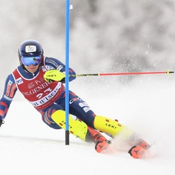 Filip Zubcic guida lo slalom gigante di Alta Badia, De Aliprandini punta alla rimonta