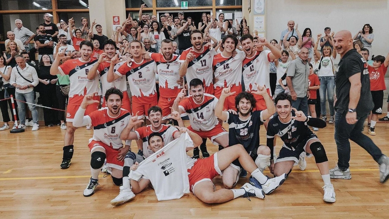 Volley, la formazione centese dopo la promozione debutterà il 12 ottobre. Coach Boncompagni: "Tre innesti per disputare un campionato tranquillo".