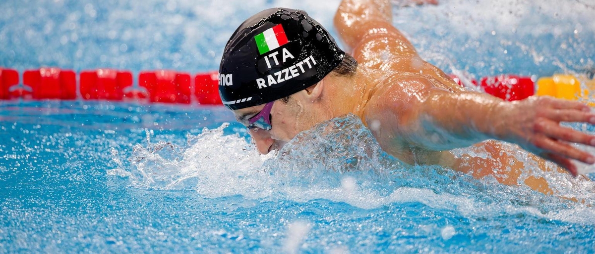 Nuoto: Mondiali 25 m, Razzetti bronzo nei 400 misti