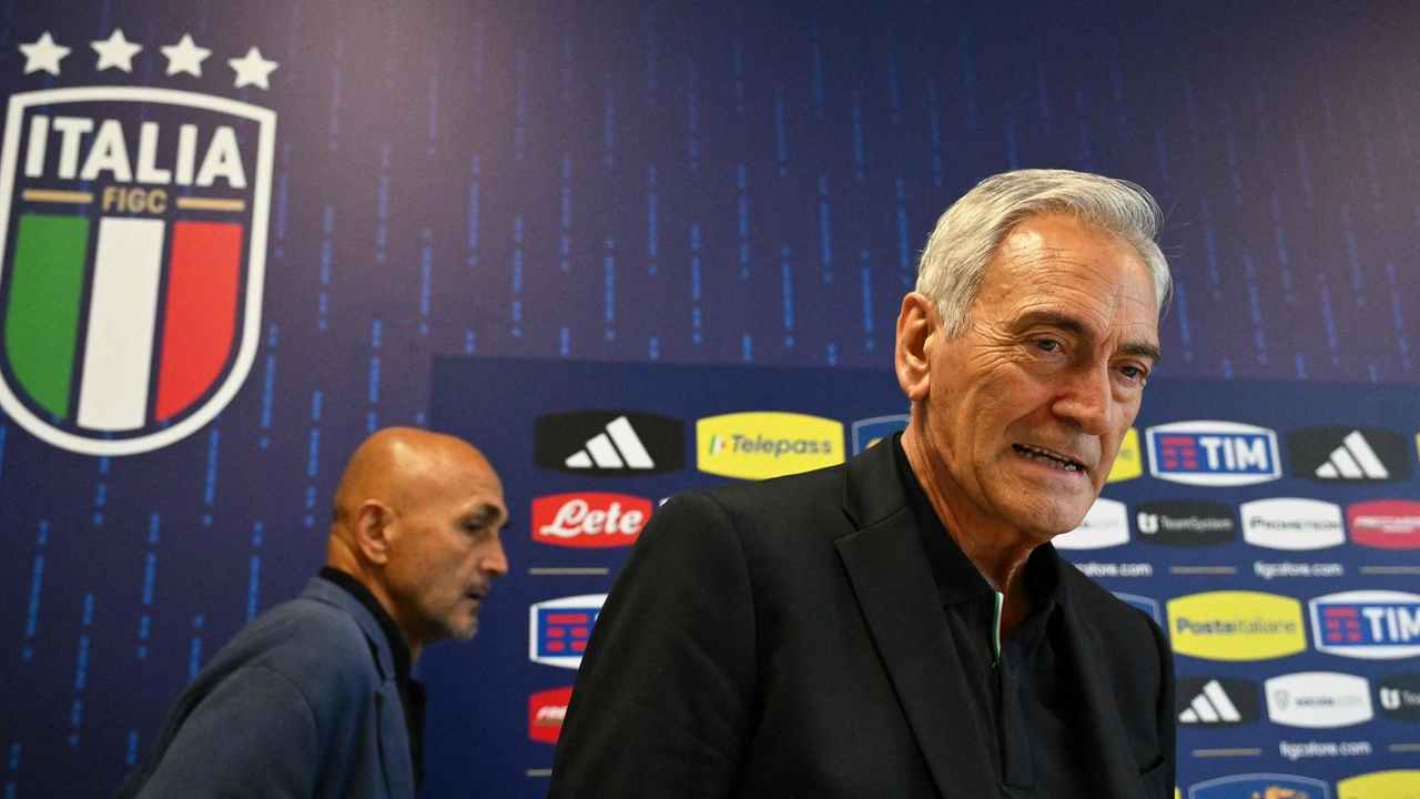 Il presidente della Figc Gravina ha confermato che sia lui sia l’allenatore resteranno al loro posto. Il ct: “Calciatori a livello di Chiellini o Bonucci è difficile trovarli. Ma è giusto dare spazio a gente di personalità come Calafiori. Ieri notte complicata ma telefonata di mia figlia fa superare tutto"