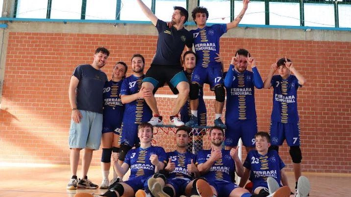 Tchoukball, serie B: i ’Caplaz’ trionfano al palasport di Copparo